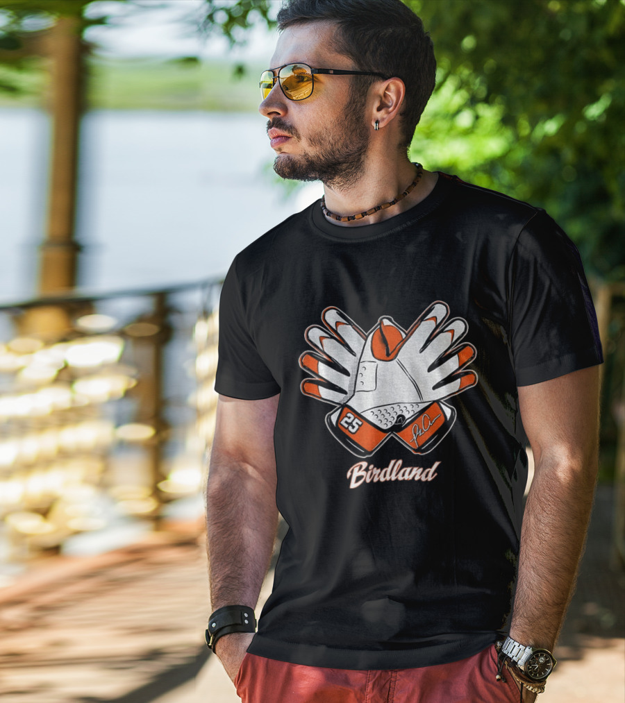 Birdland Bird Hands Celebration Pete Alonso Signature 25 T-Shirt