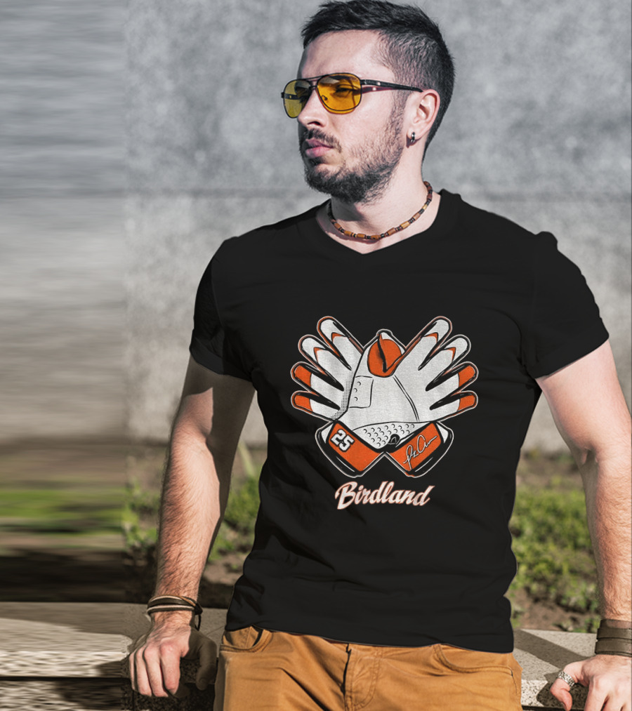 Birdland Bird Hands Celebration Pete Alonso Signature 25 T-Shirt