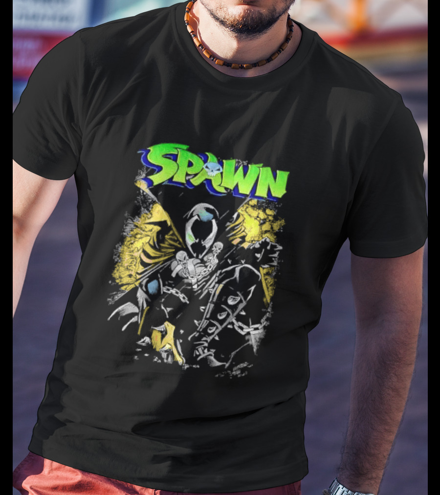 Spawn Crouching Superhero Chains Cape Distressed Comics T-Shirt
