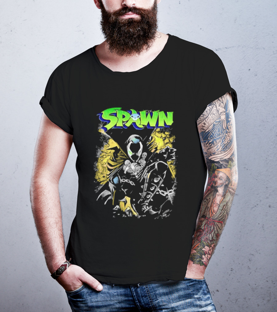Spawn Crouching Superhero Chains Cape Distressed Comics T-Shirt