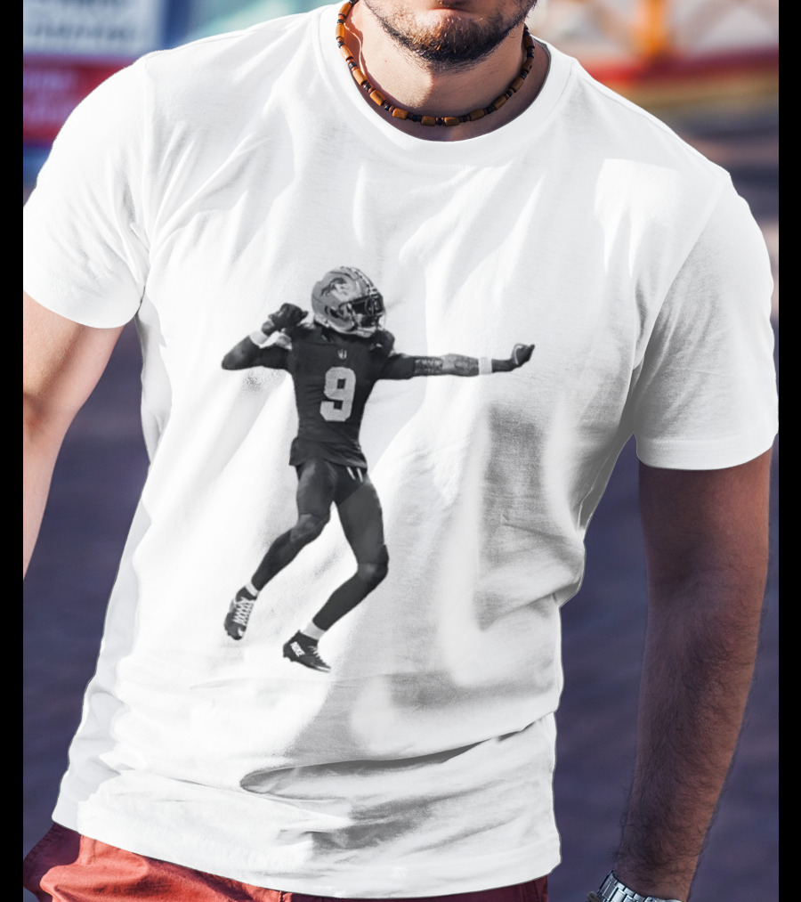 Detroit Lions Number 9 Celebratory Pose Football Athlete Cutout T-Shirt
