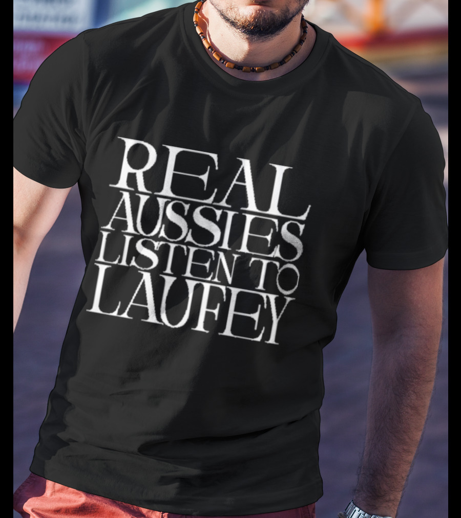 Real Aussies Listen To Laufey Berry T-Shirt
