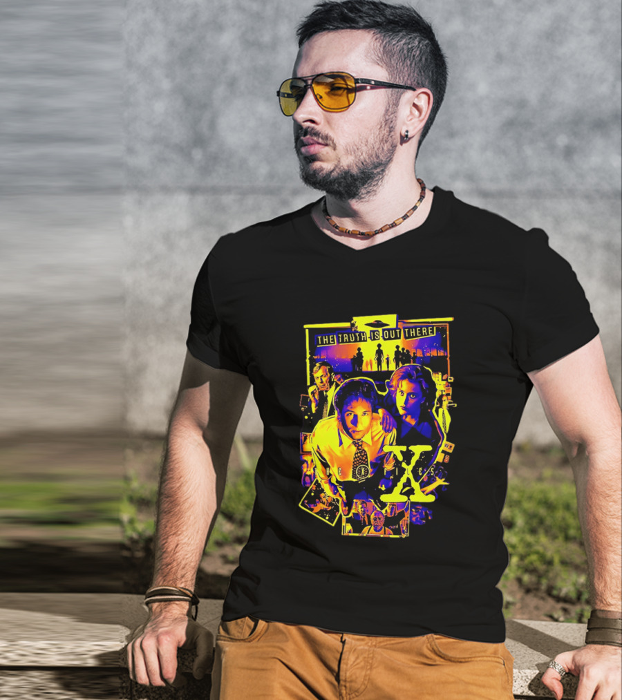 The Truth Is Out There The X Files Mulder Scully 90s TV Series T-Shirt