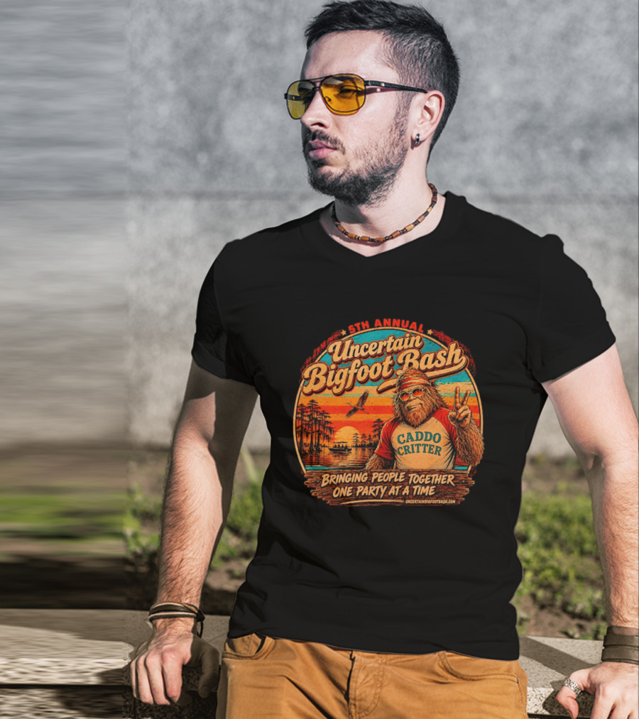 5th Annual Uncertain Bigfoot Bash Caddo Critter Bringing People Together One Party At A Time T-Shirt