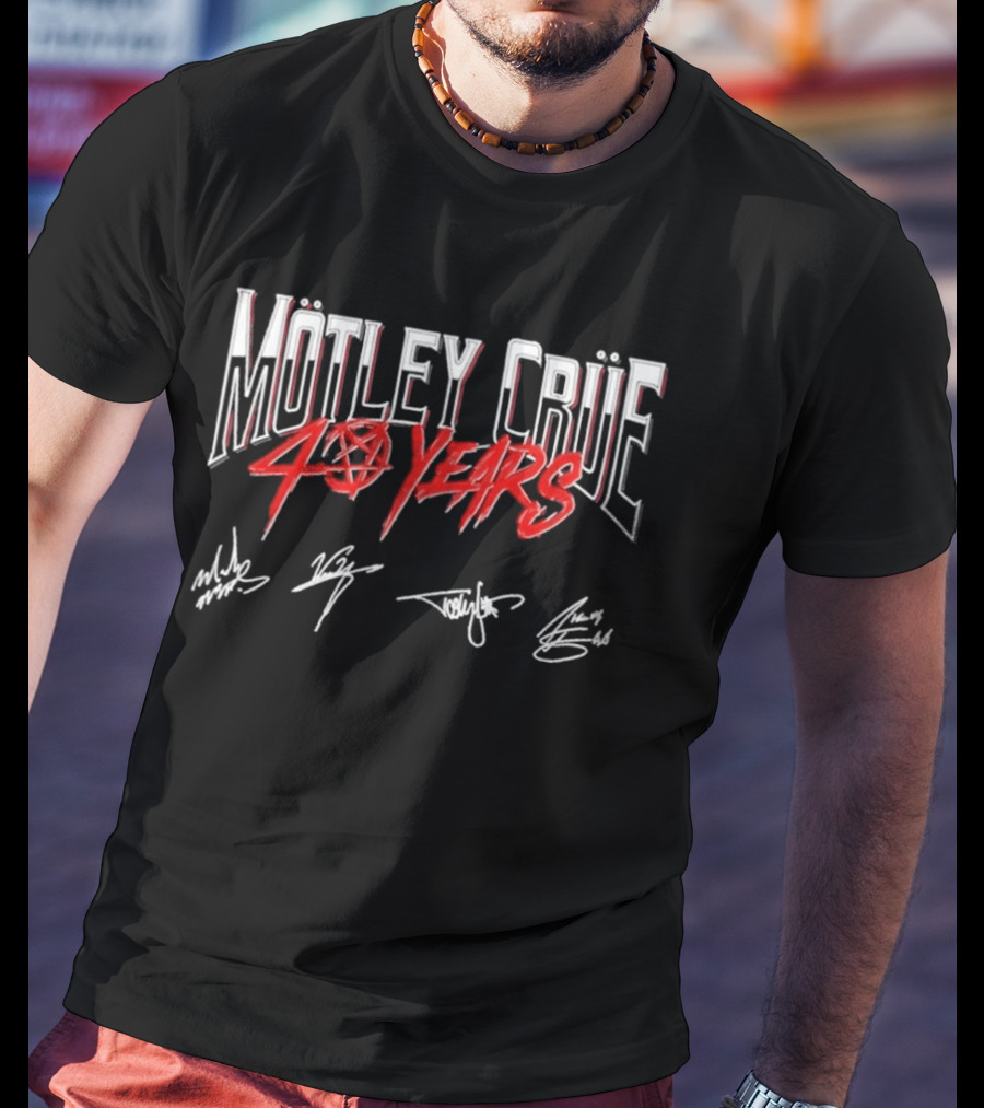 Mötley Crüe 40 Years Anniversary Signatures T-Shirt