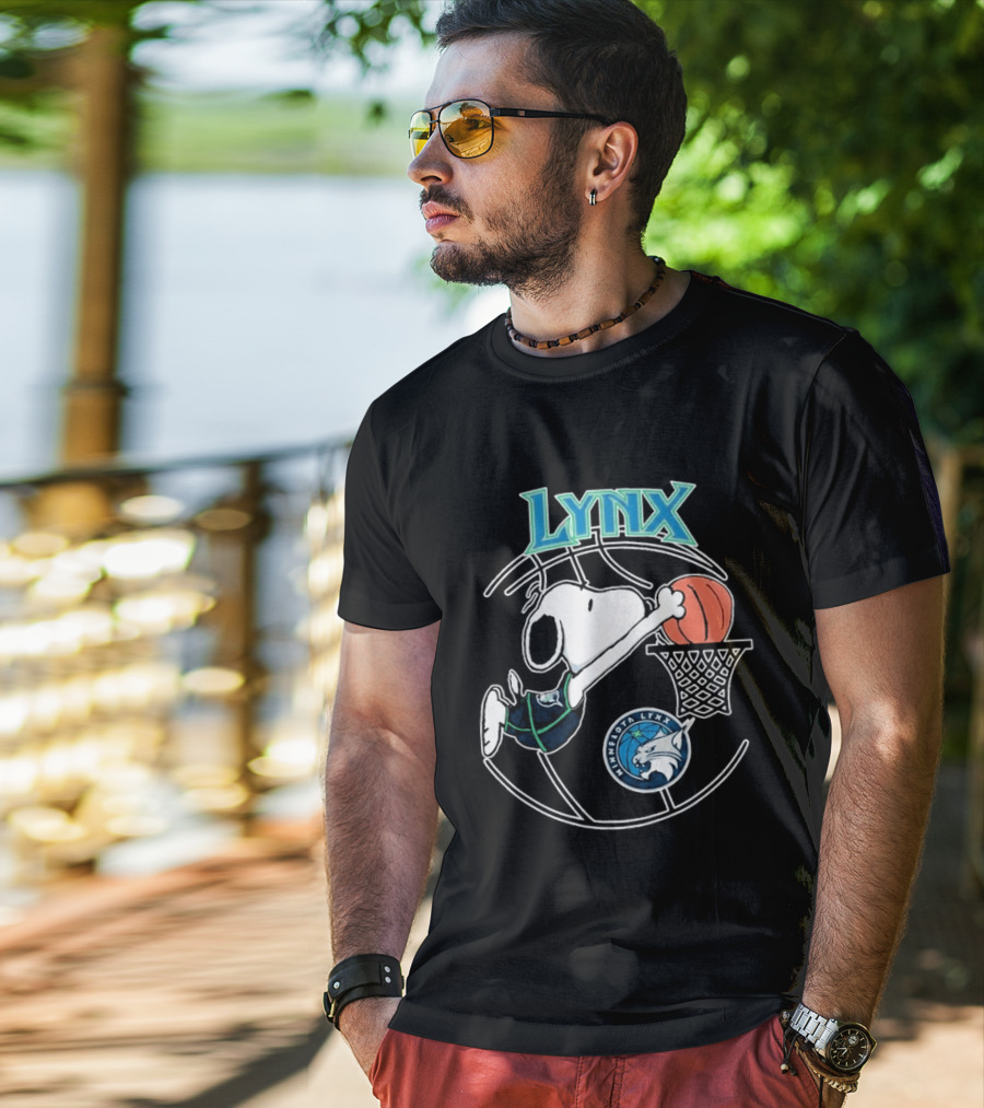 Snoopy Dunking Basketball Minnesota Lynx WNBA T-Shirt