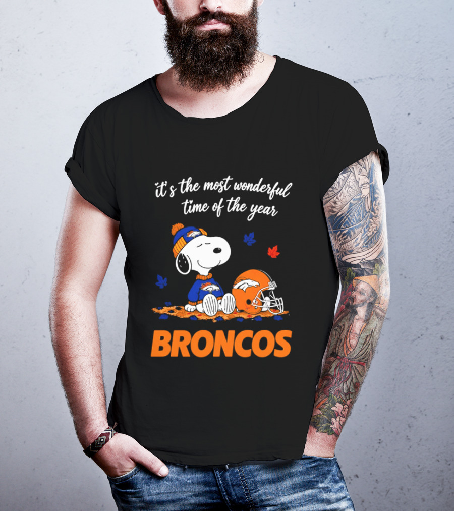 Denver Broncos Snoopy Its The Most Wonderful Time Of Year Autumn Leaves T-Shirt