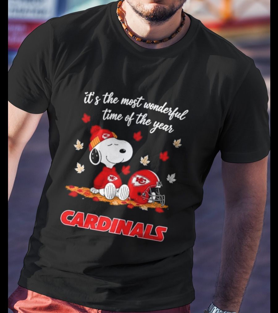 Kansas City Chiefs Snoopy Cardinals Autumn Leaves Helmet Wonderful Time Of Year T-Shirt