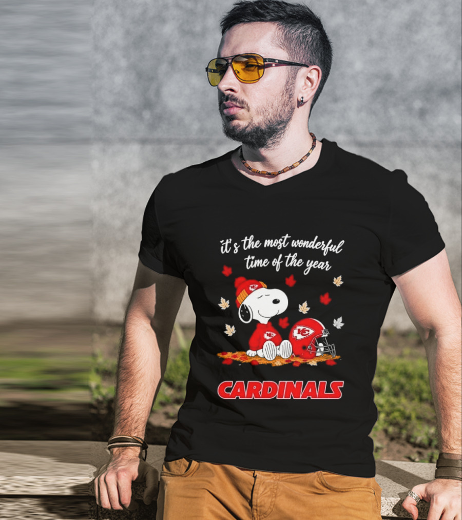 Kansas City Chiefs Snoopy Cardinals Autumn Leaves Helmet Wonderful Time Of Year T-Shirt
