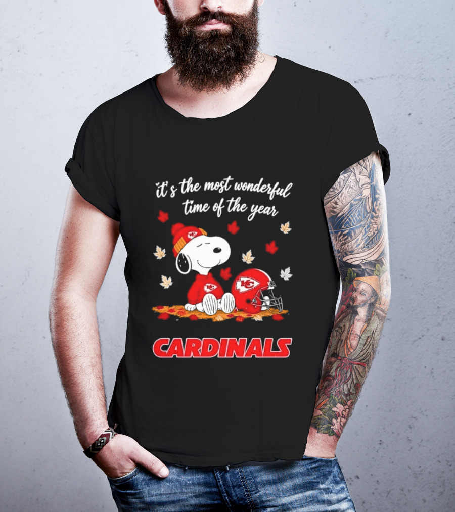 Kansas City Chiefs Snoopy Cardinals Autumn Leaves Helmet Wonderful Time Of Year T-Shirt