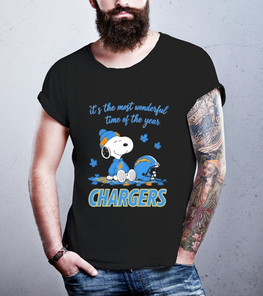 It's The Most Wonderful Time Of The Year Los Angeles Chargers Snoopy Sitting Helmet Falling Leaves T-Shirt