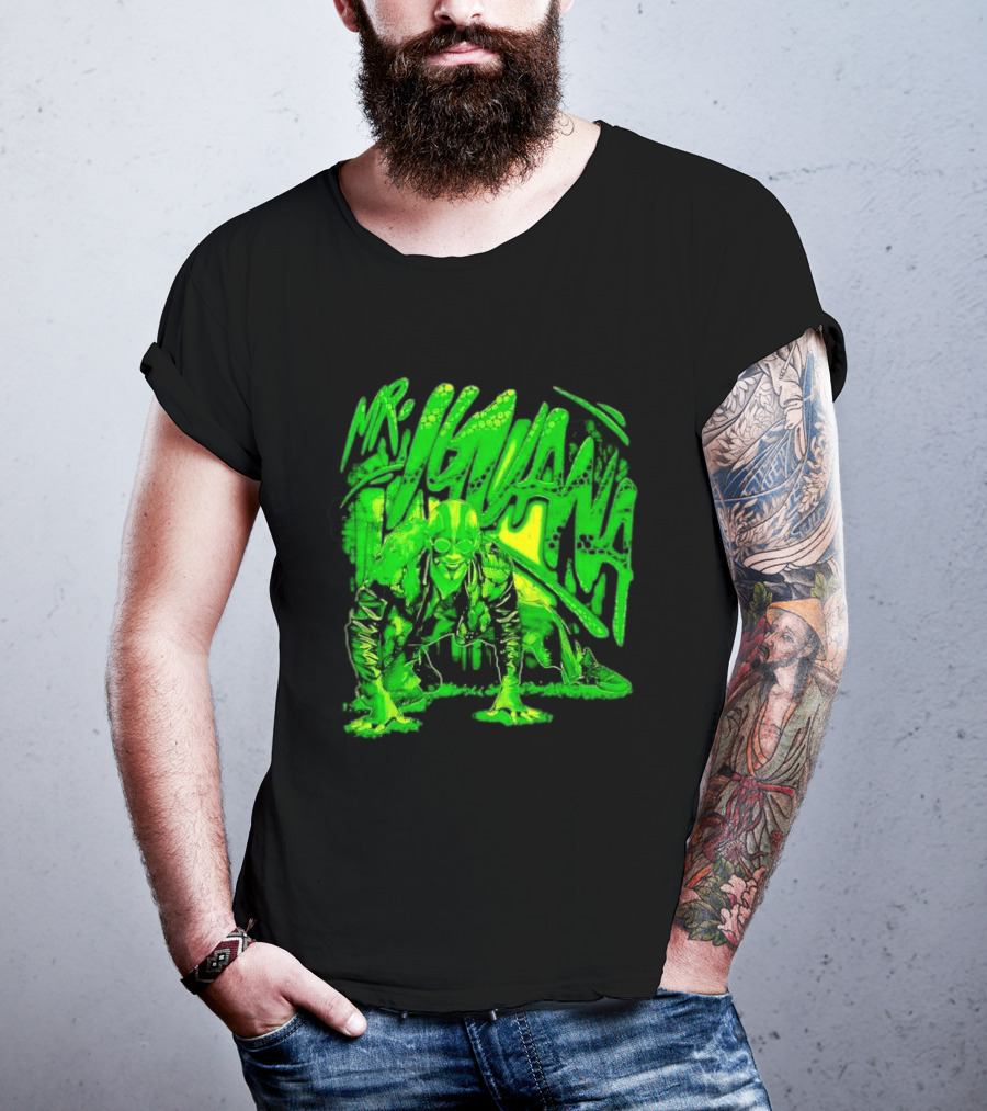 Mr Iguana Crouching Mexican Luchador Green Lizard Scale Graffiti T-Shirt