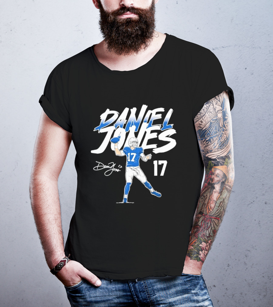 Daniel Jones 17 Quarterback Throwing Football Sketch Brushstroke T-Shirt
