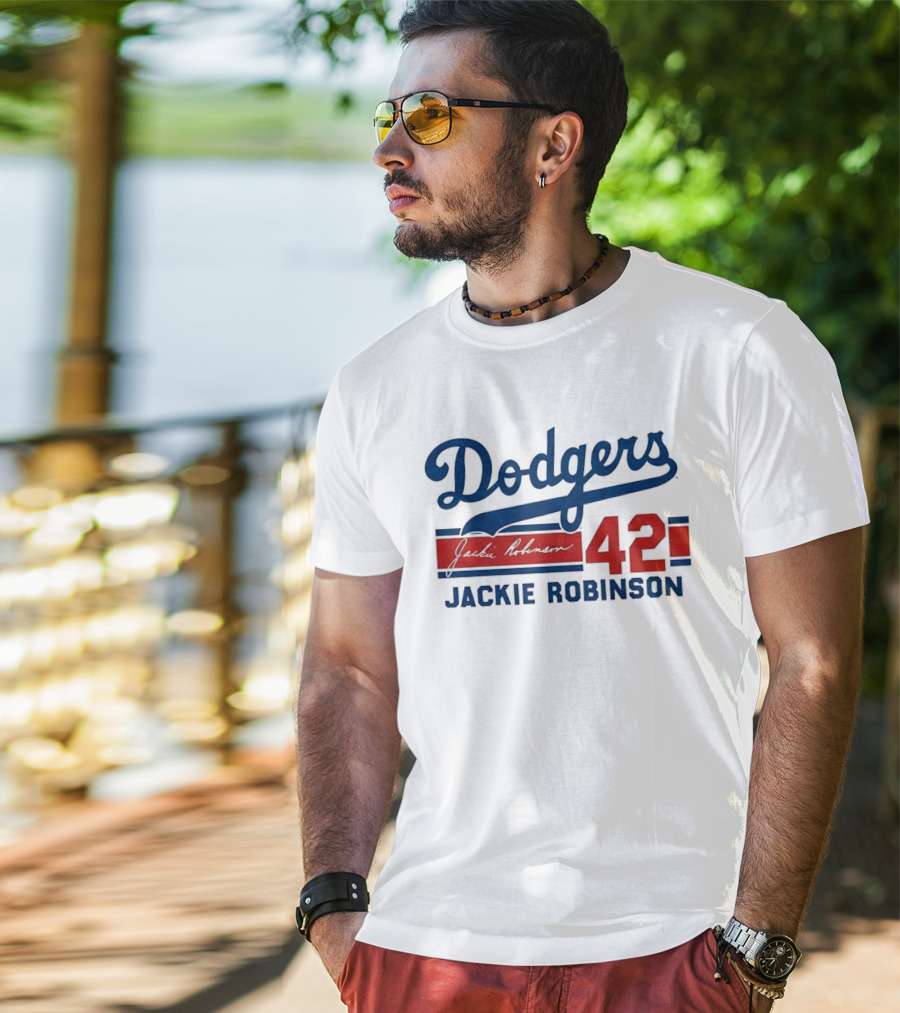 Dodgers Jackie Robinson 42 Stripes T-Shirt