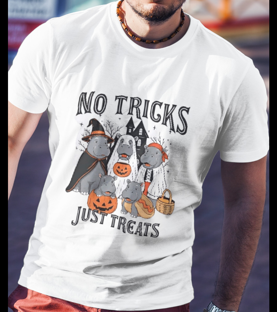 No Tricks Just Treats Hippos With Pumpkins Halloween Costumes T-Shirt