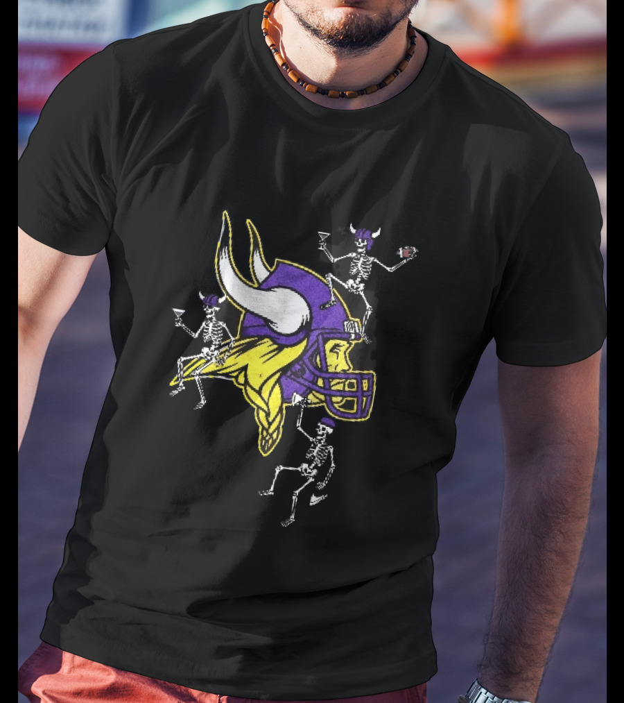 Minnesota Vikings Skeletons Cocktails Football Distressed Axe T-Shirt