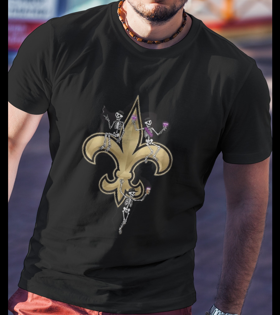New Orleans Saints Fleur De Lis Skeletons Drinking Smoking T-Shirt