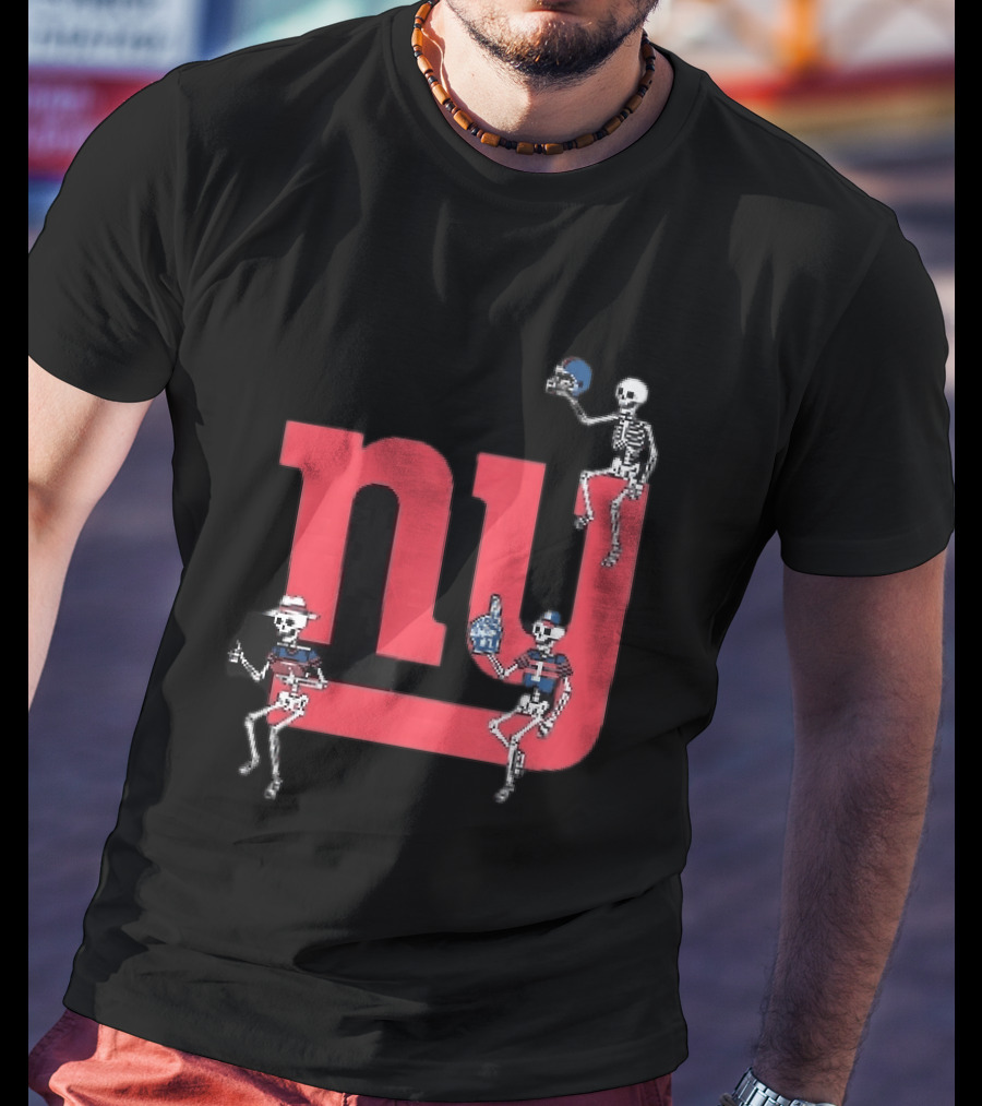New York Giants Skeletons Dance With Football Helmets T-Shirt