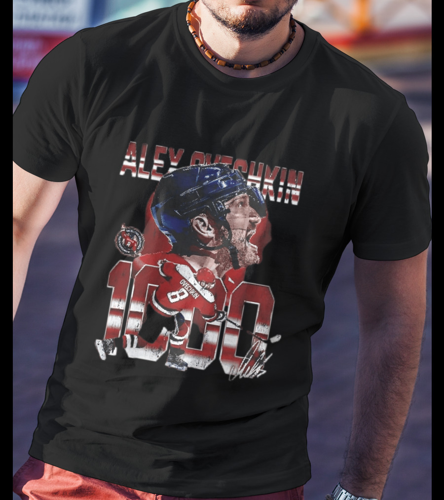 Alex Ovechkin 1000 Big Head Caricature Hockey Player Distressed T-Shirt