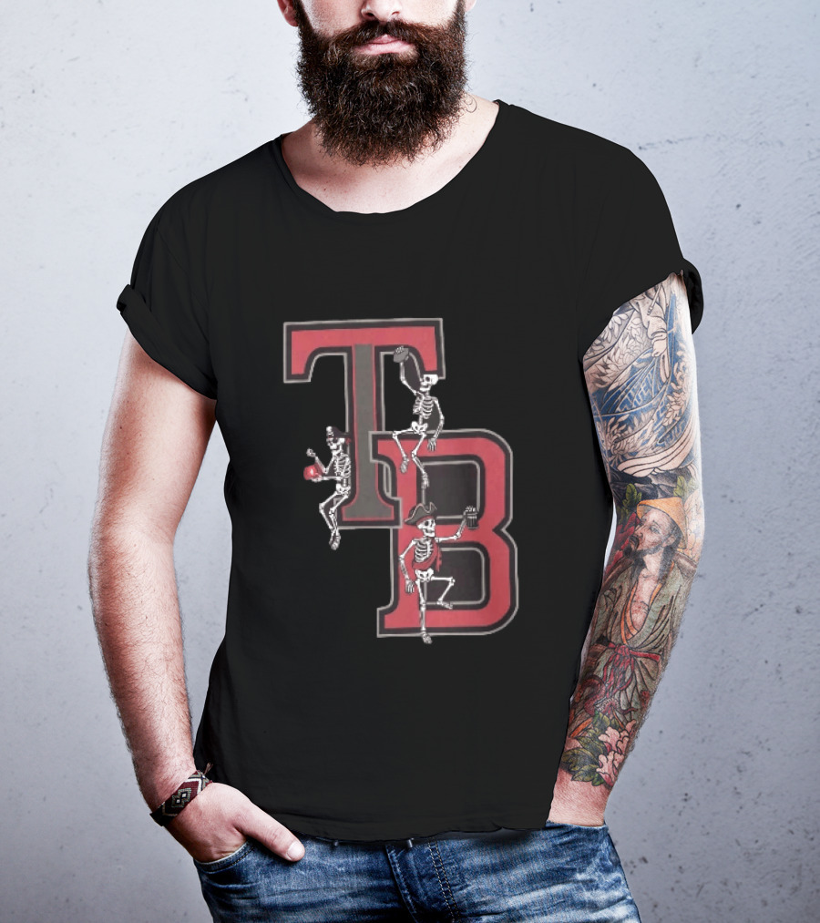 Tampa Bay Buccaneers TB Pirate Skeletons Football T-Shirt