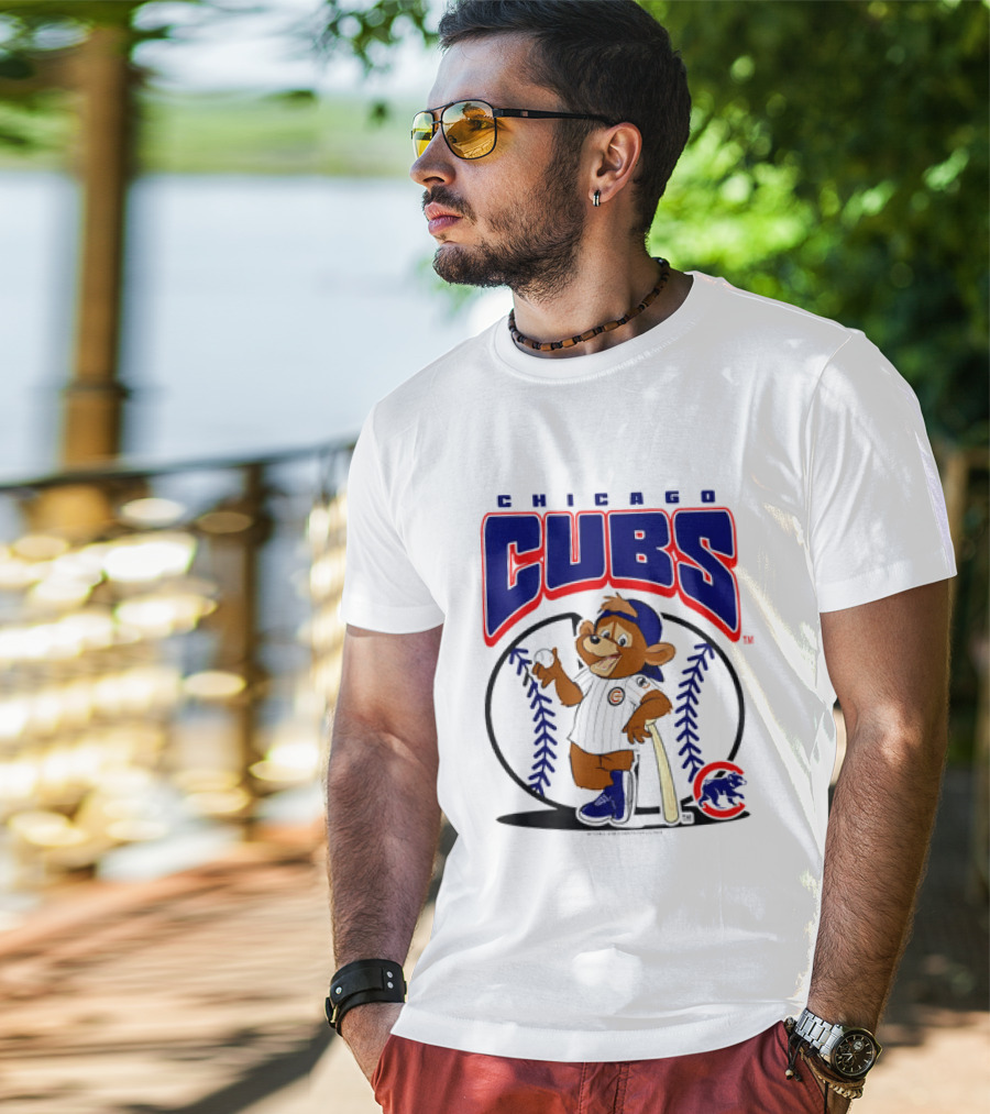 Chicago Cubs MLB 2026 Mania Bear Character Baseball Bat T-Shirt