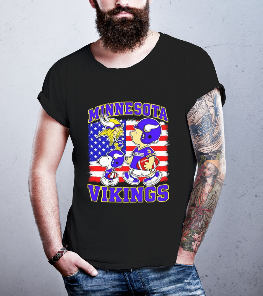 Minnesota Vikings Snoopy Woodstock American Flag Football 2026 T-Shirt
