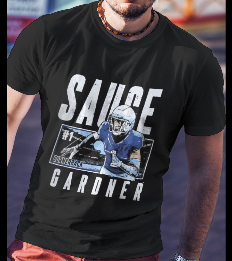 Sauce Gardner Cornerback Football Player Pose Distressed Frame T-Shirt