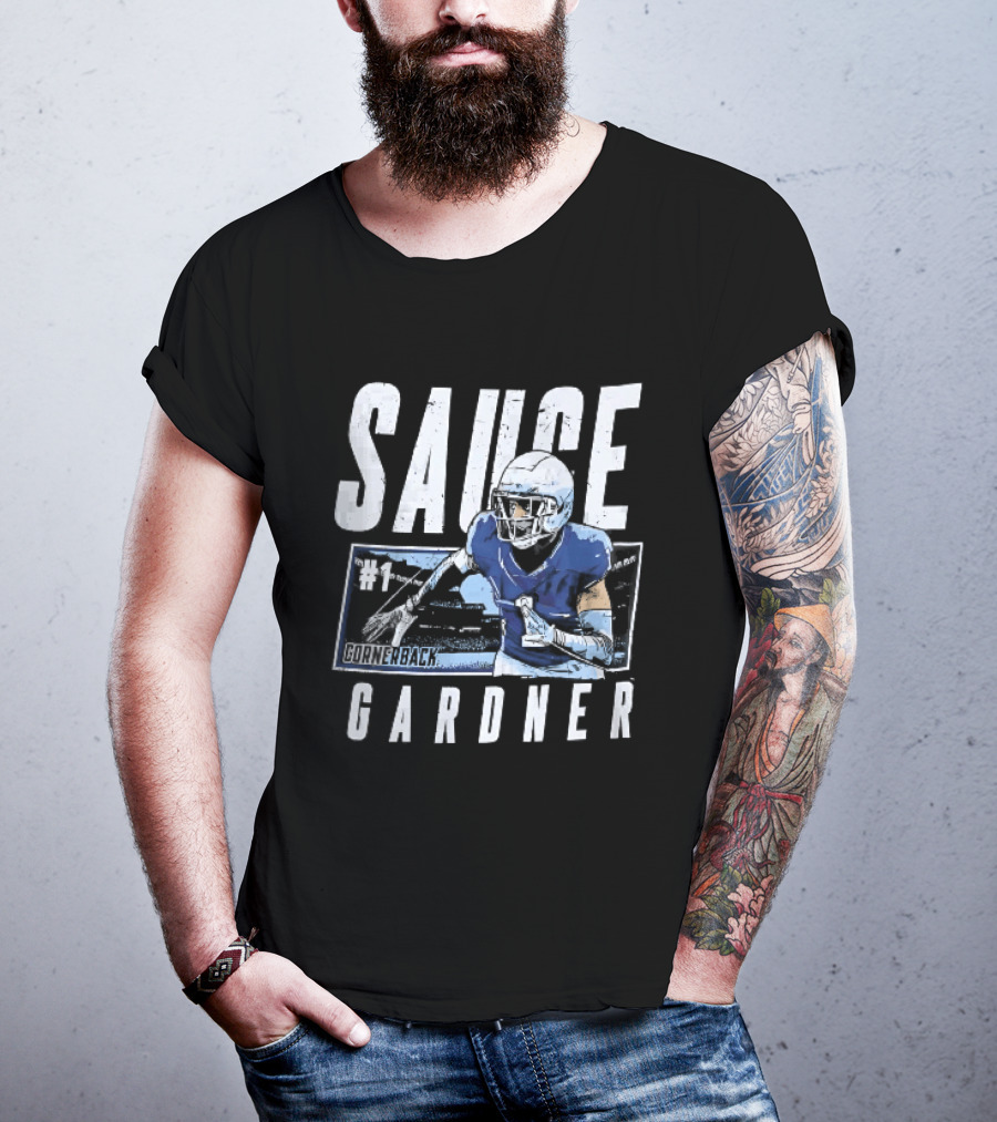 Sauce Gardner Cornerback Football Player Pose Distressed Frame T-Shirt