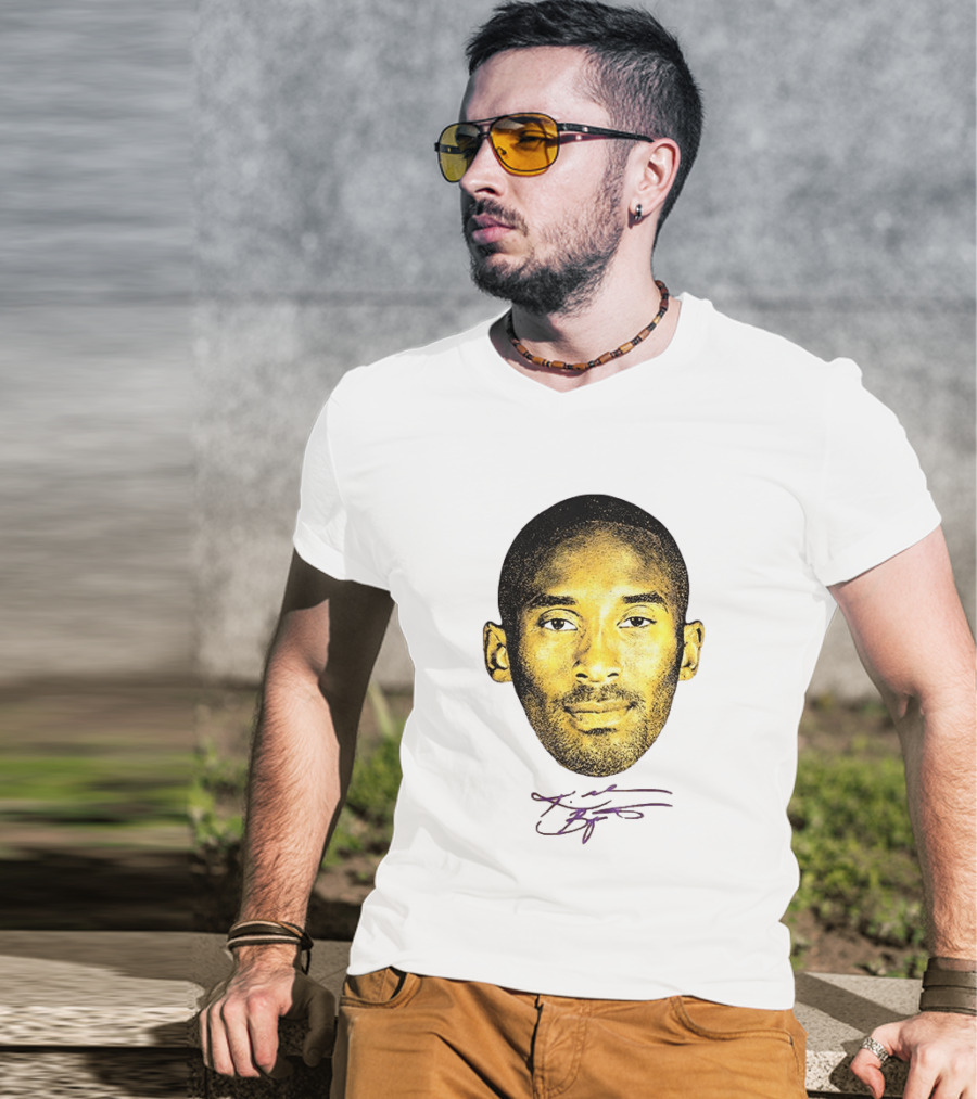 Kobe Bryant Los Angeles Lakers Basketball Legend Face Signature T-Shirt