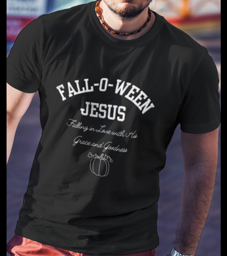 Fall O Ween Jesus Falling In Love With His Grace And Goodness Pumpkin T-Shirt