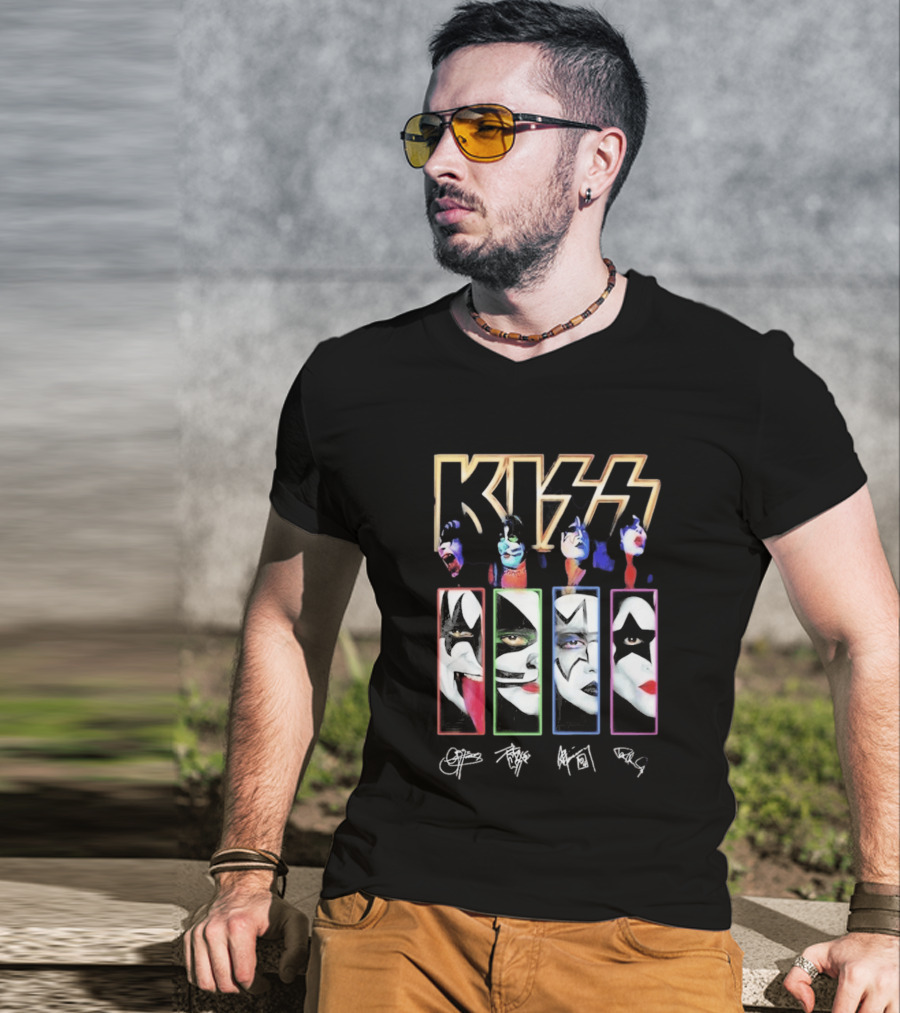 KISS Band Members Faces And Autographs Signature T-Shirt