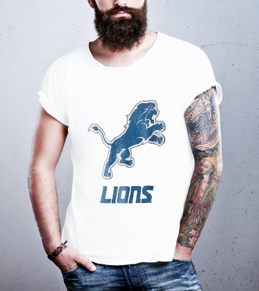 Detroit Lions Distressed Blue Leaping Lion Vintage Team Spirit T-Shirt