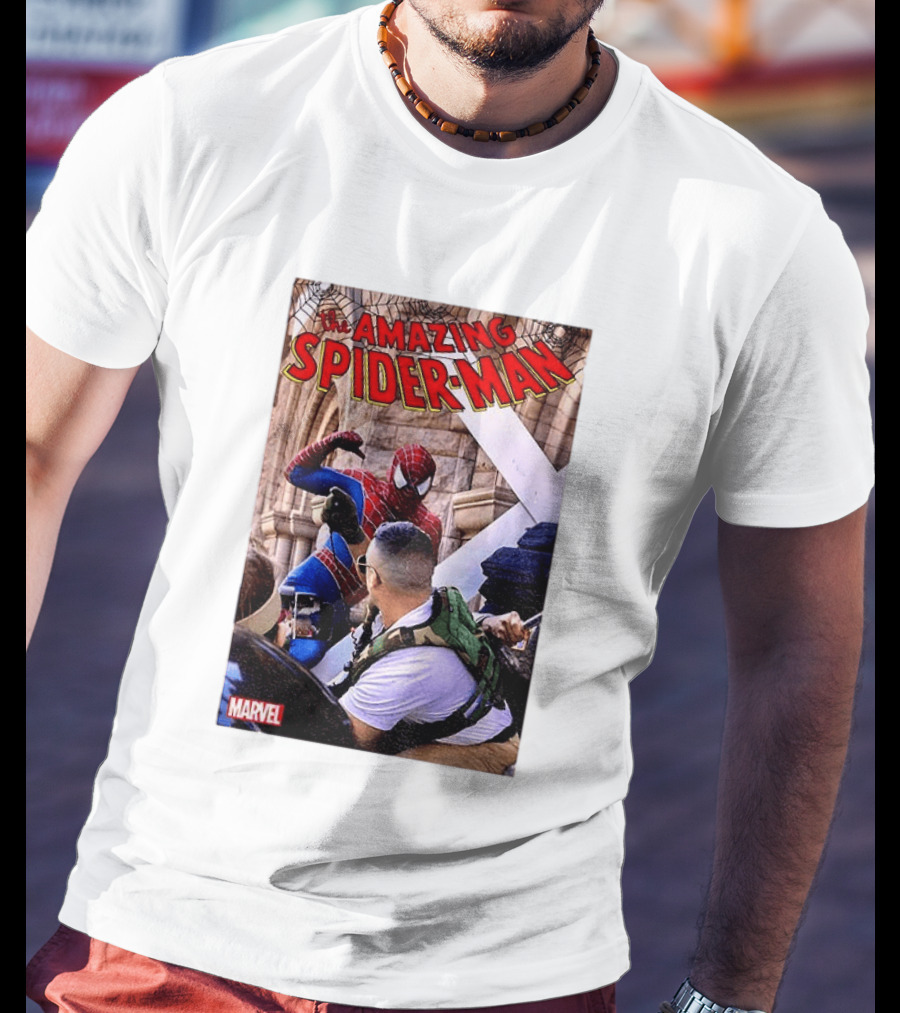 The Amazing Spider Man Marvel Comic Scene T-Shirt