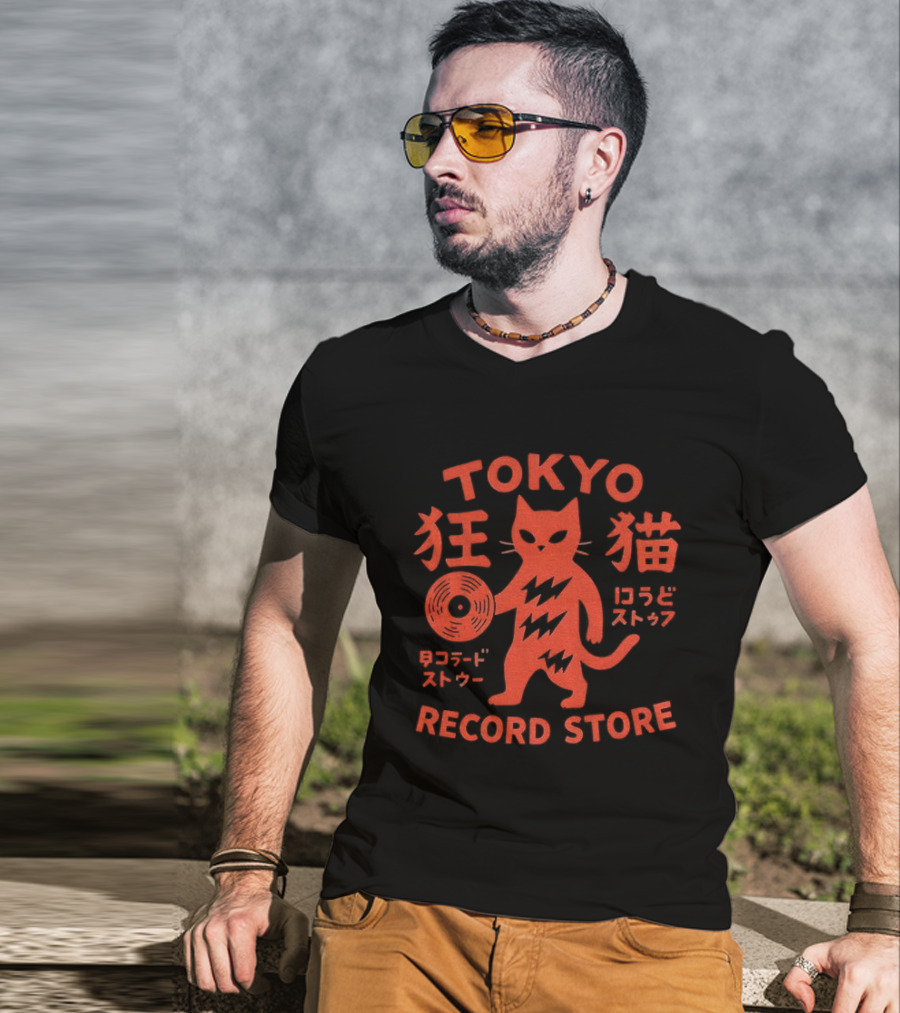 Tokyo Record Store Cat Vinyl Rock DJ Japan Band T-Shirt