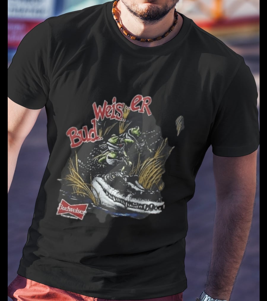 Budweiser Bud Weis Er Frogs On Alligator Swamp Grass King Of Beers T-Shirt