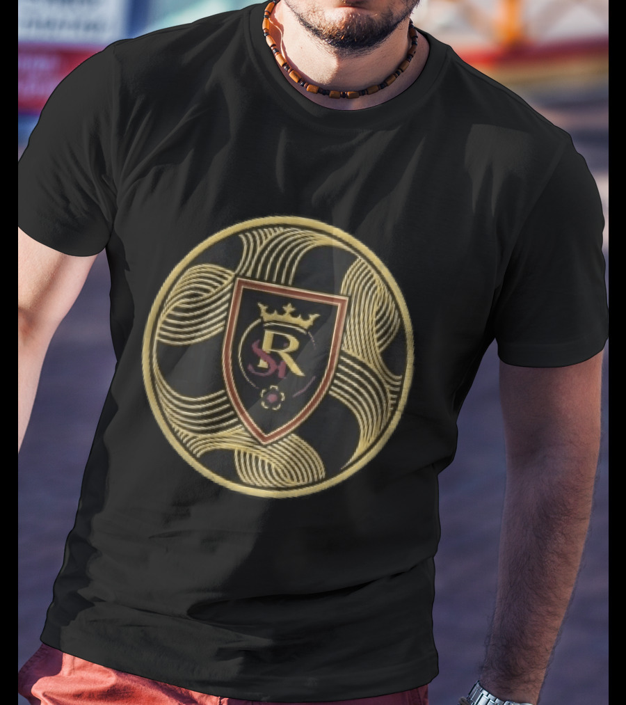 Royal Shield Gold Crown Monogram Rs Filigree Circular T-Shirt