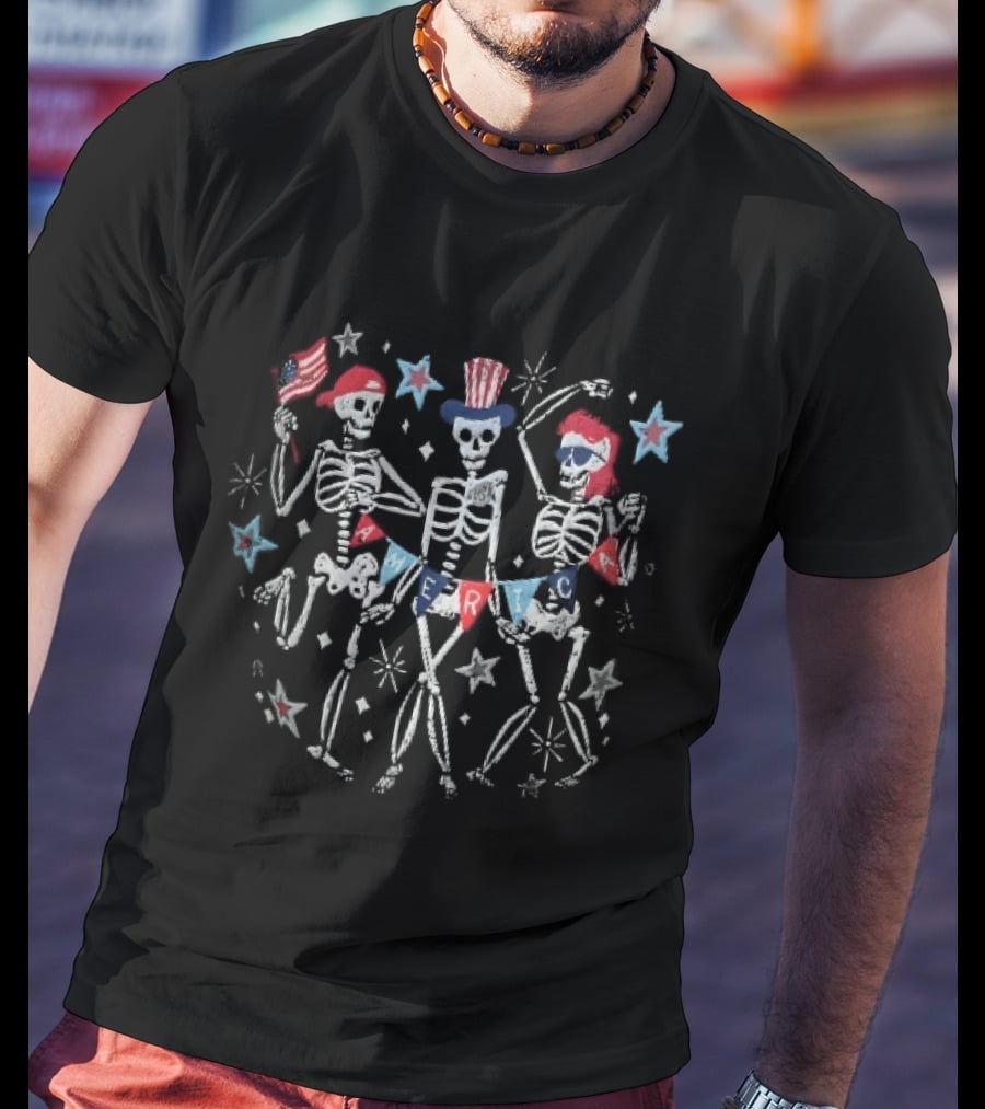 America USA Three Dancing Skeletons Patriotic Uncle Sam Hat Independence Bunting Stars T-Shirt