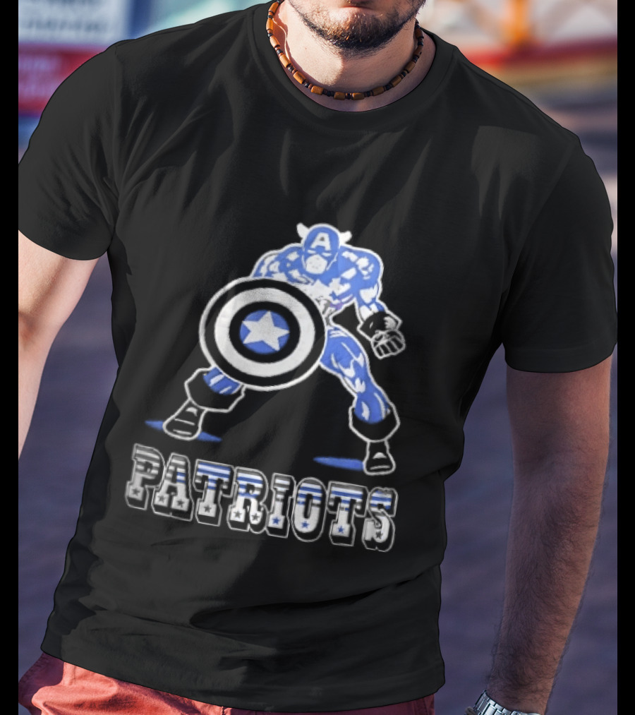 Patriots Stars And Stripes Captain Crouch Holding Shield T-Shirt