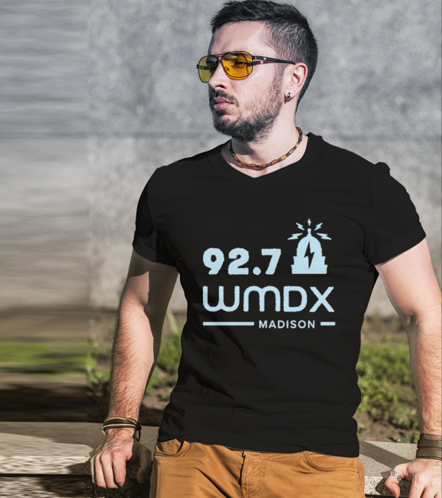 92.7 WMDX Madison Radio Station Civic Media Capitol Dome Lightning T-Shirt