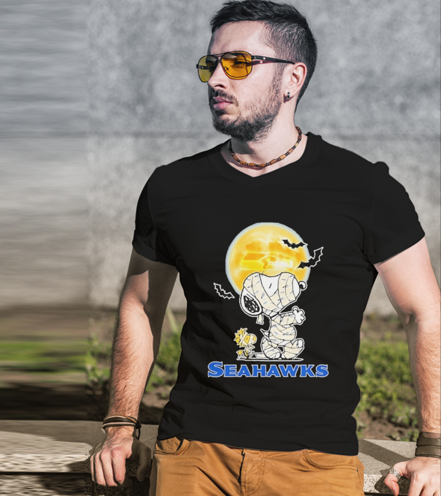 Seattle Seahawks Snoopy Mummy Halloween Moon T-Shirt