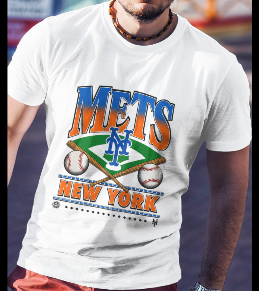 Mets New York Baseball NYC Team Two Bats Two Baseballs Crossed Bat T-Shirt