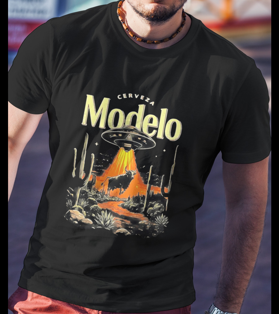 Cerveza Modelo UFO Abduction With Cow And Desert Cactus Scene T-Shirt