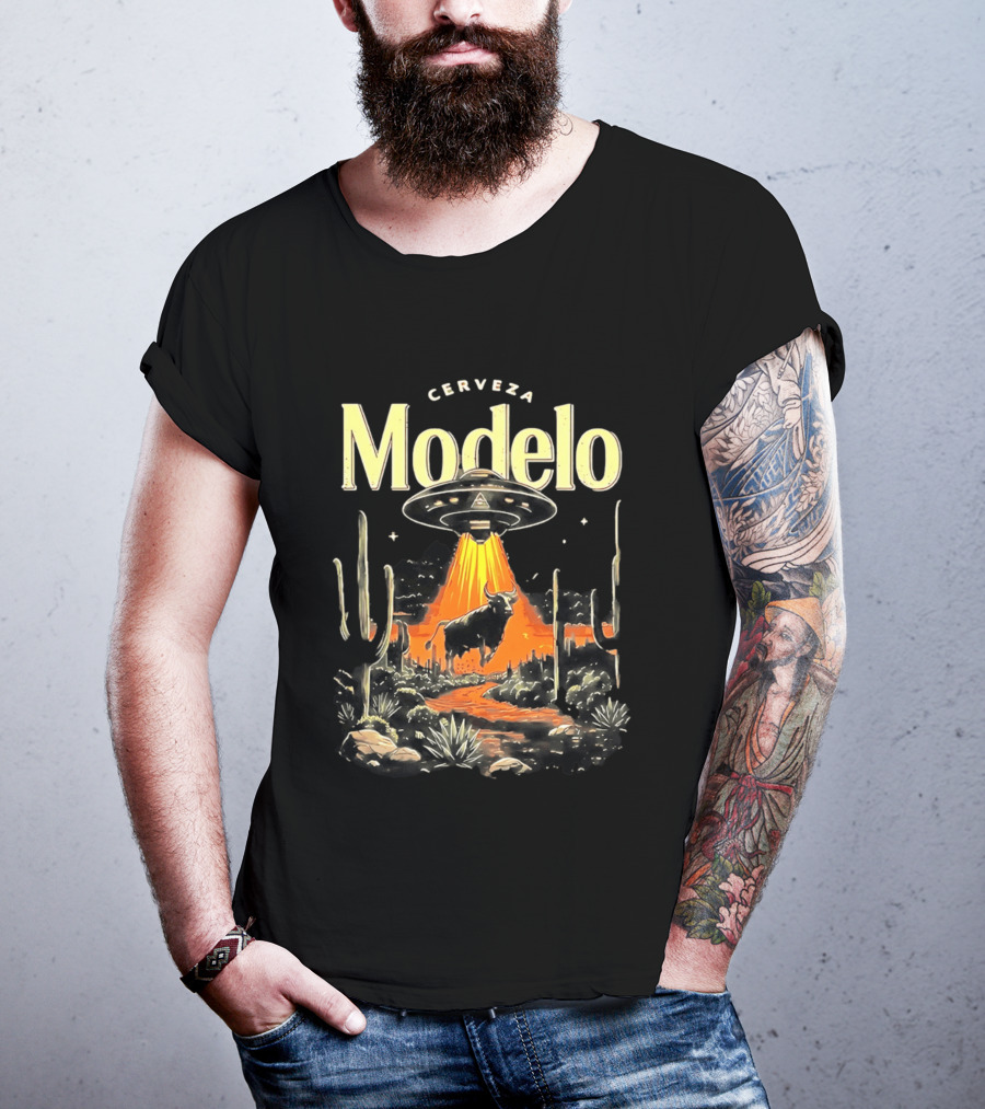 Cerveza Modelo UFO Abduction With Cow And Desert Cactus Scene T-Shirt