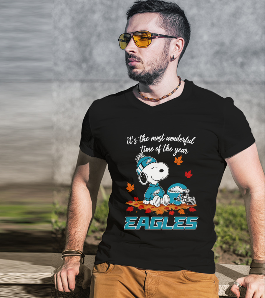 Snoopy Philadelphia Eagles It's The Most Wonderful Time Of The Year T-Shirt