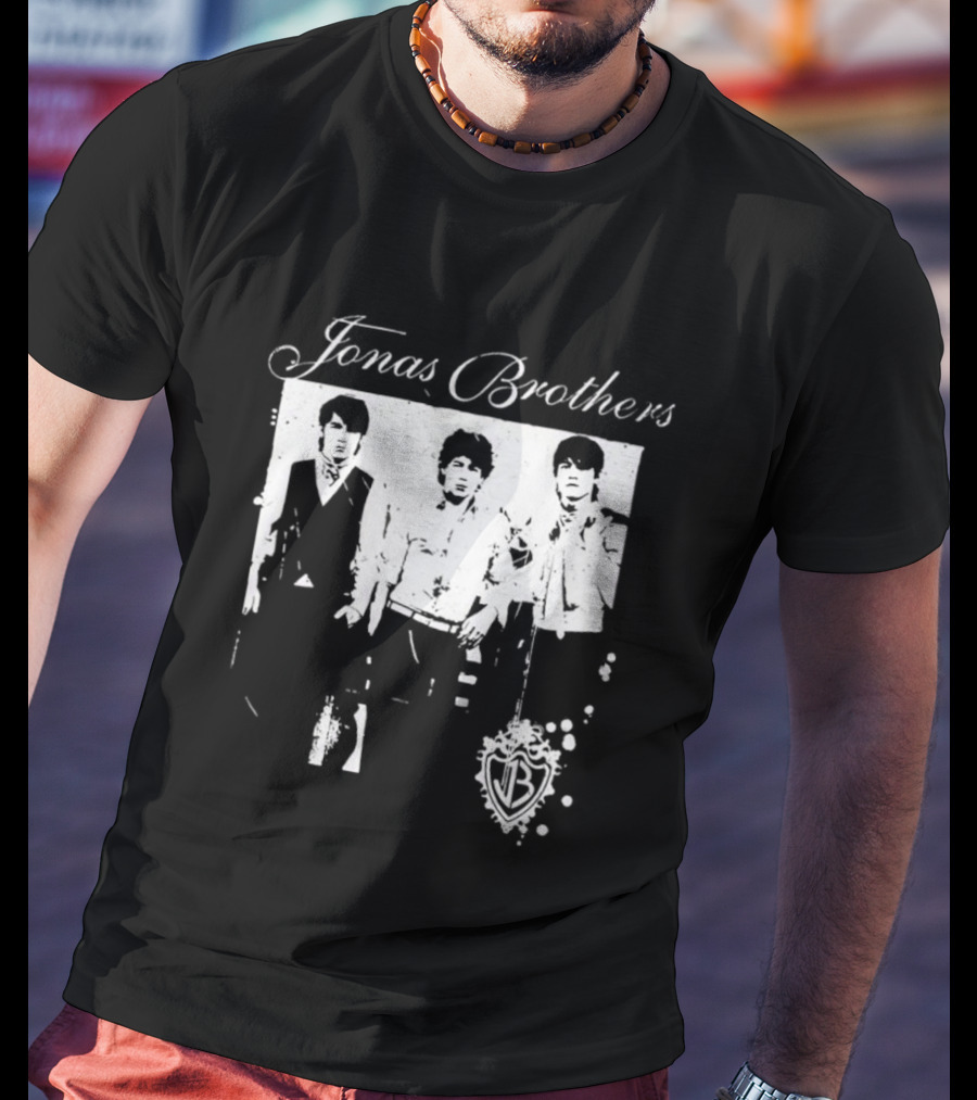 Jonas Brothers Tour Music Iconic Band Concert Memorabilia T-Shirt