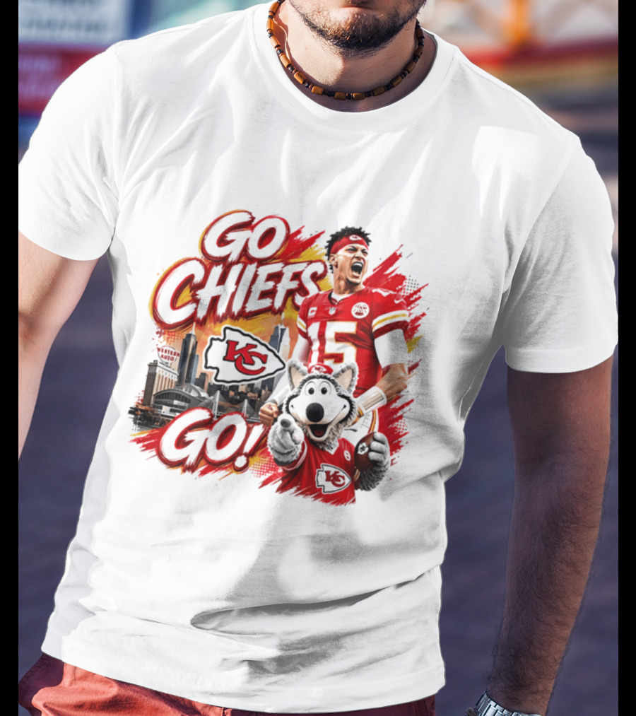 Go Chiefs Kansas City Patrick Mahomes 15 KC Football T-Shirt