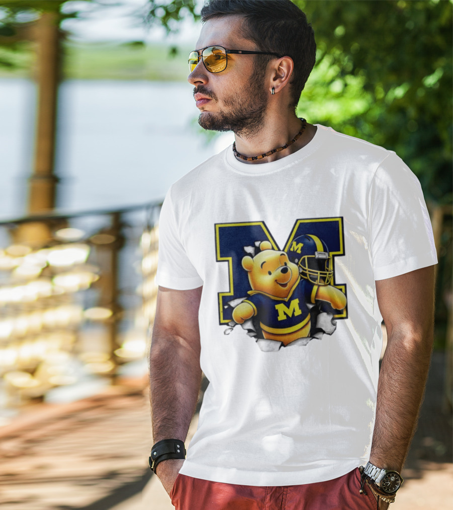 Winnie The Pooh Michigan Wolverines Football M Helmet T-Shirt