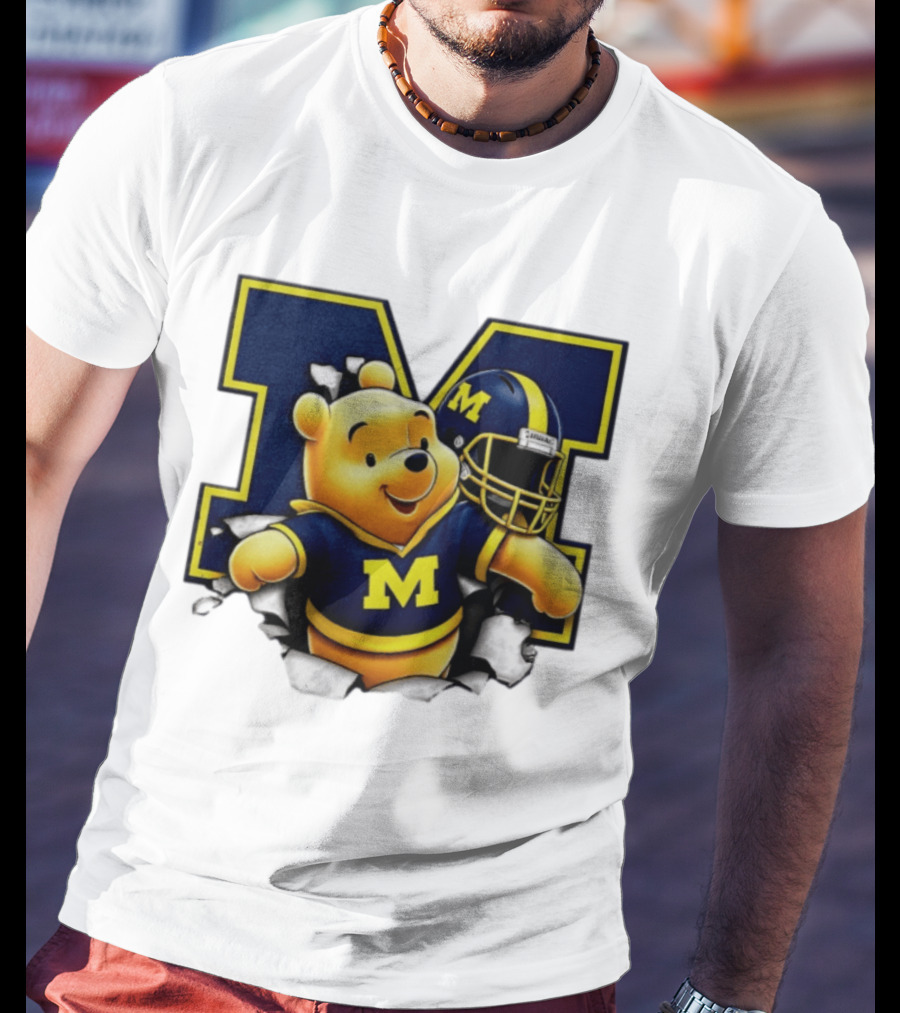 Winnie The Pooh Michigan Wolverines Football M Helmet T-Shirt