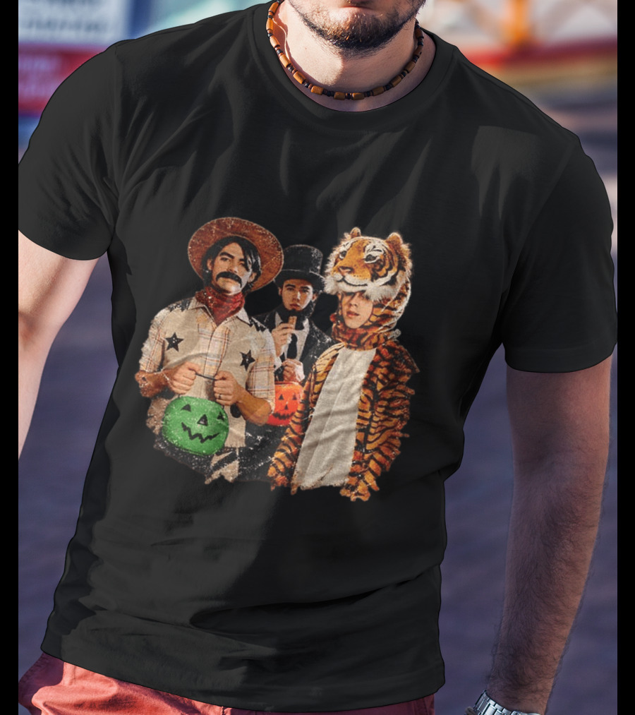 Jonas Brothers Cowboy Tiger Top Hat Halloween Costume Fun T-Shirt