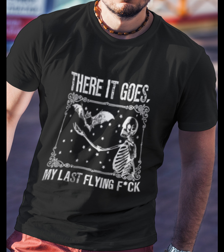 There It Goes My Last Flying F'ck Skeleton Bat Retro Vintage Halloween T-Shirt